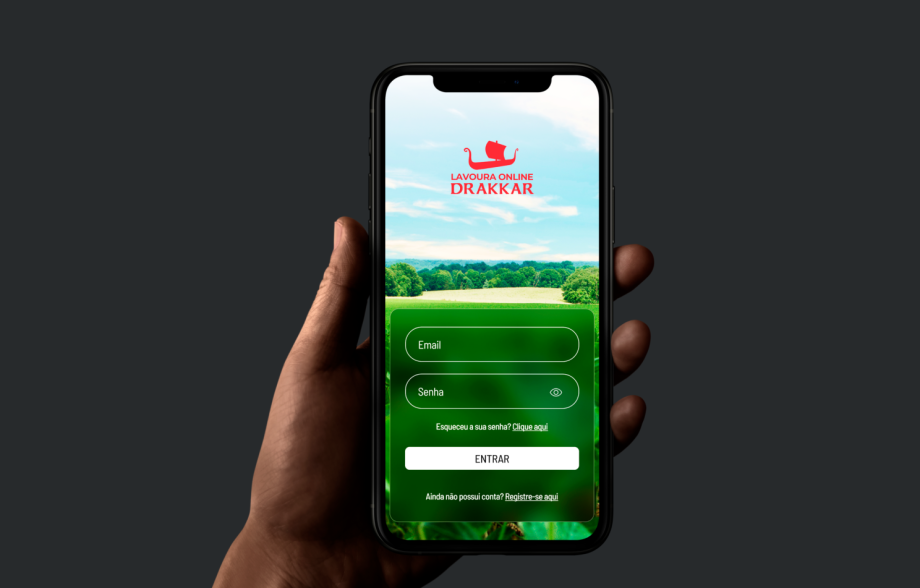 Mock-up de um celular, na tela é possível ver uma imagem de um aplicativo agrícola.